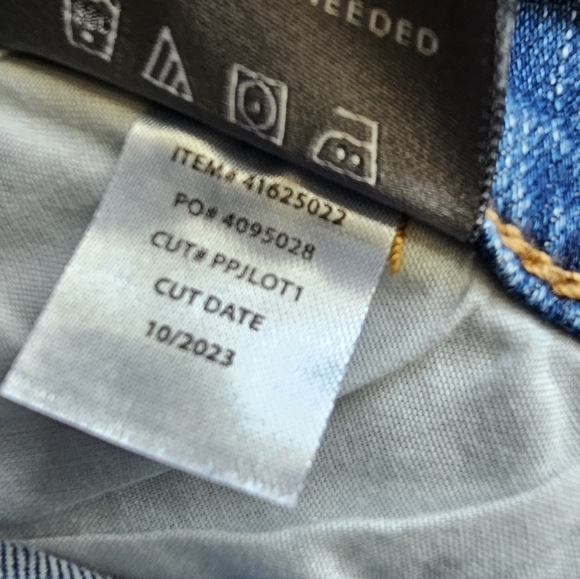 NEW Torrid Light Blue Jean Denim Shorts Size 20 - Picture 6 of 6